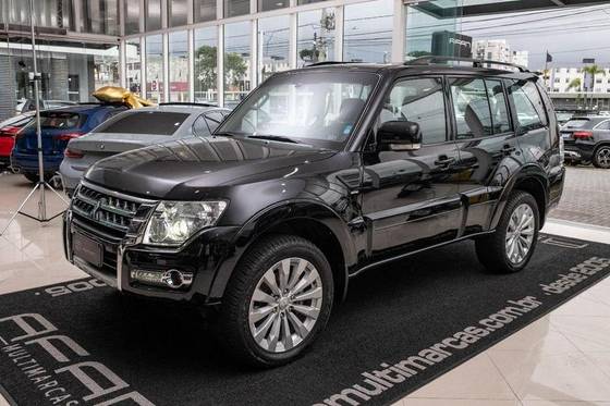 MITSUBISHI PAJERO FULL 3.2 HPE 4X4 16V TURBO INTERCOOLER DIESEL 4P AUTOMÁTICO